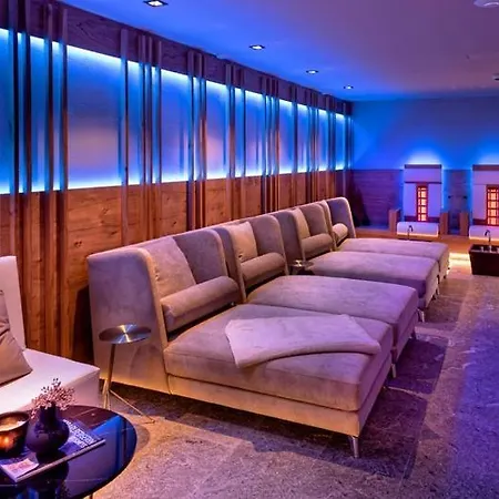 Skilodge Oberlech-3